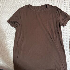 SKIMS Rich Brown Short Sleeve Tee